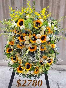 Mixed Floral Wreath - CODE 90033